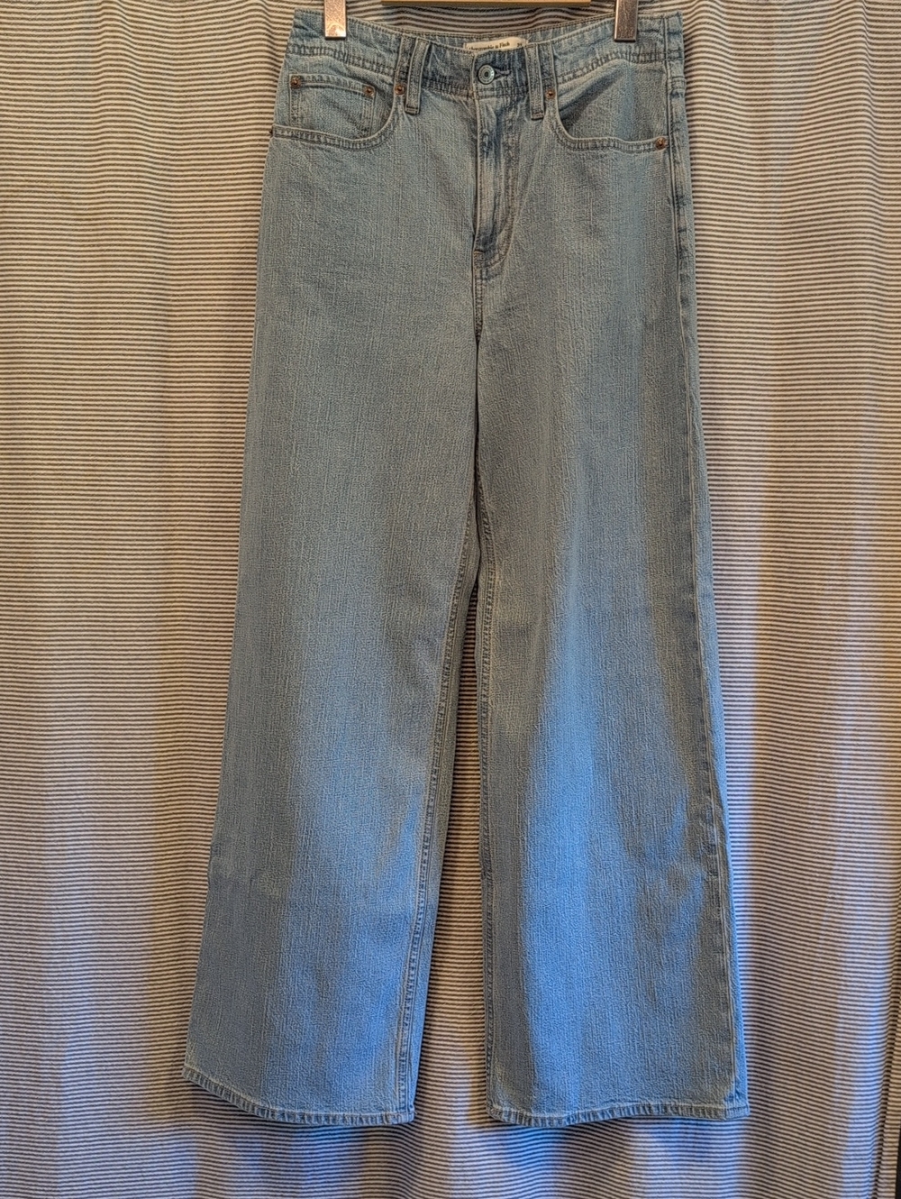 Abercrombie Linen-Blend High Rise Wide Leg Jean